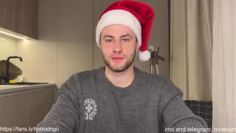 Snapshot of rodrigoveira chatting on 12/24/24, 11:22 Rodrigo online show from 12/24/24, 11:22