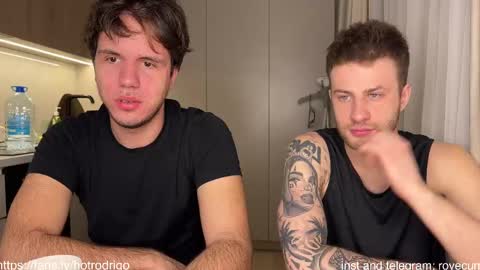 Snapshot of rodrigoveira chatting on 02/14/25, 04:31 Rodrigo online show from 02/14/25, 04:31
