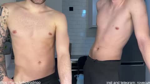 Snapshot of rodrigoveira chatting on 03/05/25, 10:32 Rodrigo online show from 03/05/25, 10:32