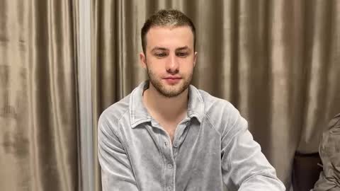 Snapshot of rodrigoveira chatting on 09/15/25, 09:15 Rodrigo online show from 09/15/25, 09:15
