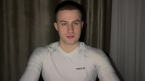 Snapshot of rodrigoveira chatting on 10/03/25, 05:21 Rodrigo online show from 10/03/25, 05:21