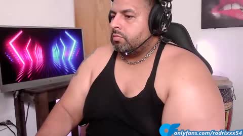 rodrixxx54 online show from 01/12/25, 12:18