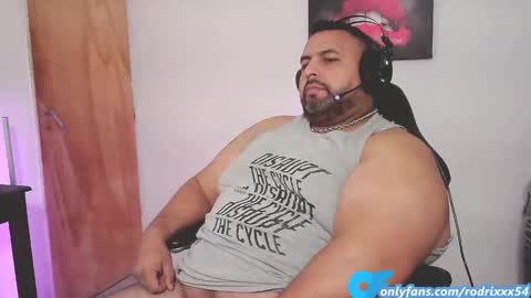 rodrixxx54 online show from 03/11/25, 08:53