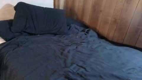 Snapshot of rogerb2218 chatting on 11/30/25, 08:29 watchme online show from 11/30/25, 08:29