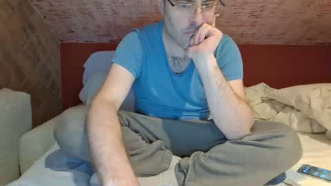 Snapshot of rogersand88 chatting on 06/12/26, 09:57 rogersand88 online show from 06/12/26, 09:57