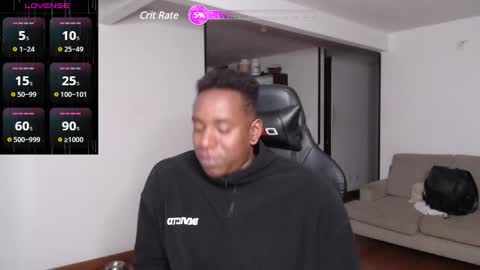 Snapshot of rogger_physique chatting on 01/18/25, 02:36 Rogger online show from 01/18/25, 02:36