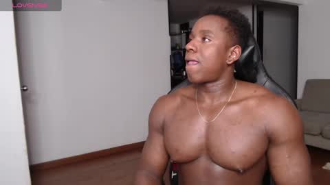 Snapshot of rogger_physique chatting on 02/11/25, 04:55 Rogger online show from 02/11/25, 04:55