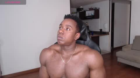 Snapshot of rogger_physique chatting on 03/02/25, 07:56 Rogger online show from 03/02/25, 07:56