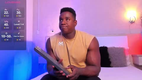 Snapshot of rogger_physique chatting on 09/14/25, 09:03 Rogger online show from 09/14/25, 09:03