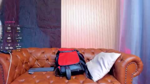 Snapshot of rogger_physique chatting on 10/14/25, 08:31 Rogger online show from 10/14/25, 08:31