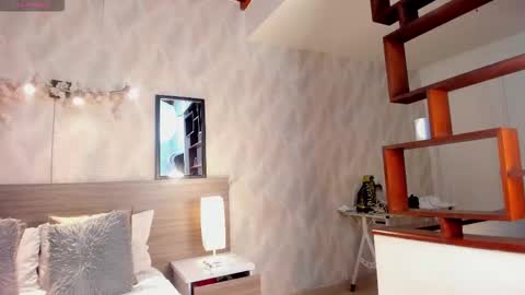 Snapshot of rogger_physique chatting on 02/11/26, 05:23 Rogger online show from 02/11/26, 05:23