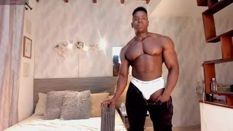 Snapshot of rogger_physique chatting on 03/02/26, 05:30 Rogger online show from 03/02/26, 05:30