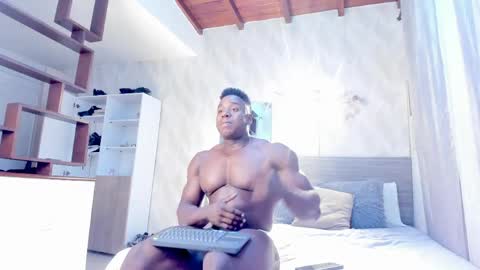 Snapshot of rogger_physique chatting on 04/08/26, 07:52 Rogger online show from 04/08/26, 07:52