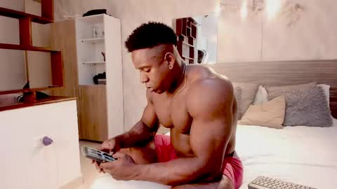 Snapshot of rogger_physique chatting on 04/10/26, 08:24 Rogger online show from 04/10/26, 08:24