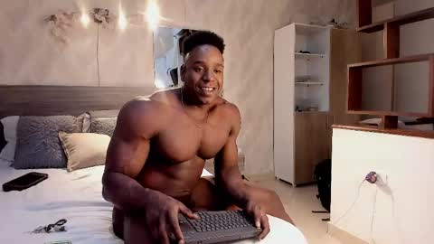 Snapshot of rogger_physique chatting on 04/29/26, 10:16 Rogger online show from 04/29/26, 10:16