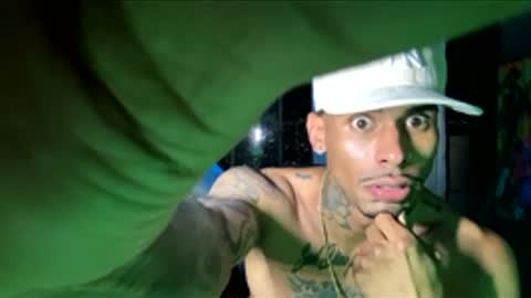 Snapshot of roggerstevexxx chatting on 12/01/25, 02:27 ROGGER online show from 12/01/25, 02:27