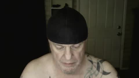 Snapshot of roinaz chatting on 12/02/24, 02:42 roinaz online show from 12/02/24, 02:42