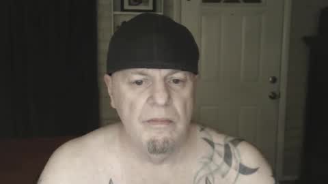 Snapshot of roinaz chatting on 01/10/25, 03:18 roinaz online show from 01/10/25, 03:18