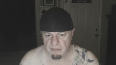 Snapshot of roinaz chatting on 01/13/25, 11:27 roinaz online show from 01/13/25, 11:27