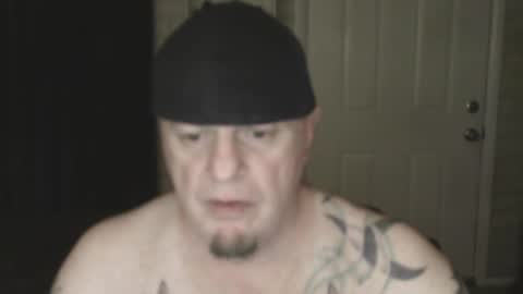 Snapshot of roinaz chatting on 02/02/25, 06:15 roinaz online show from 02/02/25, 06:15