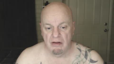 Snapshot of roinaz chatting on 02/08/25, 08:42 roinaz online show from 02/08/25, 08:42