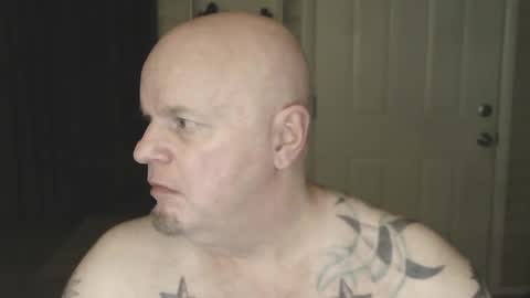 Snapshot of roinaz chatting on 02/10/25, 05:25 roinaz online show from 02/10/25, 05:25