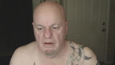 Snapshot of roinaz chatting on 02/12/25, 08:18 roinaz online show from 02/12/25, 08:18