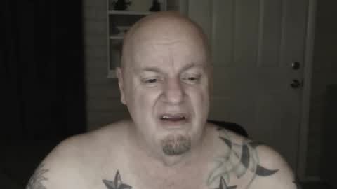 Snapshot of roinaz chatting on 03/01/25, 07:30 roinaz online show from 03/01/25, 07:30