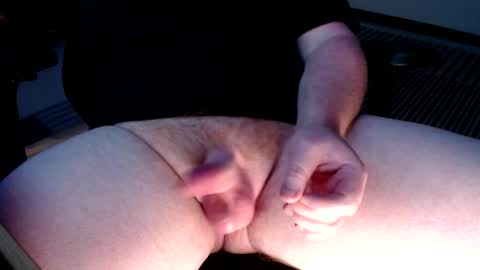 Snapshot of rojo2058 chatting on 05/16/26, 03:03 rojo2058 online show from 05/16/26, 03:03