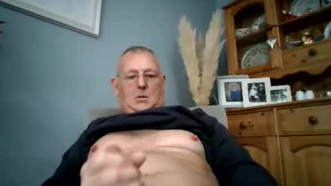 Snapshot of rokard121 chatting on 01/23/25, 10:54 rokard121 online show from 01/23/25, 10:54