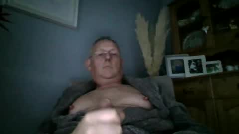 Snapshot of rokard121 chatting on 01/28/25, 03:46 rokard121 online show from 01/28/25, 03:46