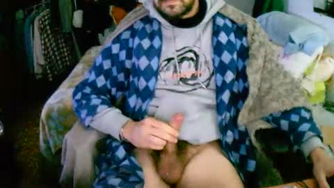 Snapshot of roketero93 chatting on 12/29/24, 11:08 roktero 90 online show from 12/29/24, 11:08