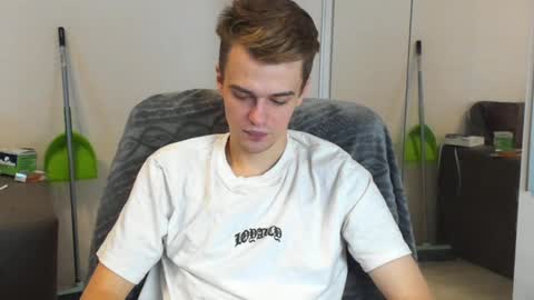 Snapshot of rokko_diamond777 chatting on 12/06/24, 01:33 taylor fox online show from 12/06/24, 01:33