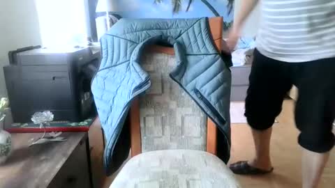 Snapshot of rolandloser1000 chatting on 03/02/25, 09:10 rolandloser1000 online show from 03/02/25, 09:10