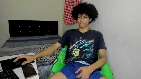 Snapshot of rolling_05 chatting on 11/01/25, 03:08 rolling_05 online show from 11/01/25, 03:08