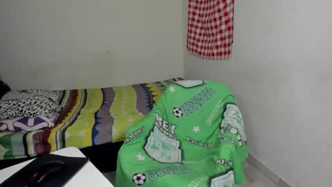 rolling_05 online show from 03/19/26, 05:00