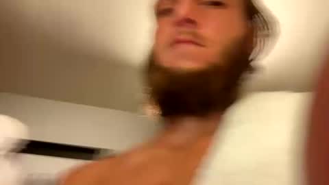 Snapshot of rollingatone1 chatting on 09/09/25, 04:01 rollingatone1 online show from 09/09/25, 04:01