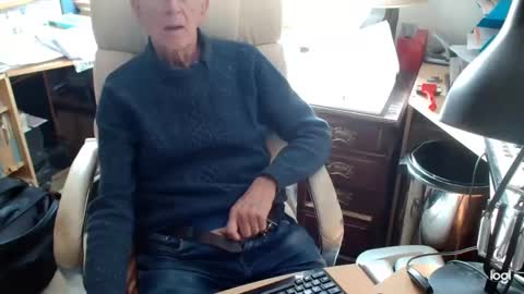 Snapshot of rolydawe chatting on 10/07/25, 10:12 rolydawe online show from 10/07/25, 10:12