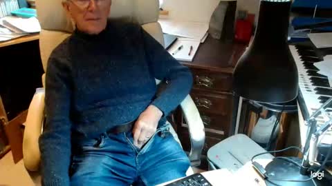 Snapshot of rolydawe chatting on 10/22/25, 01:00 rolydawe online show from 10/22/25, 01:00