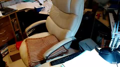 Snapshot of rolydawe chatting on 01/07/26, 03:36 rolydawe online show from 01/07/26, 03:36