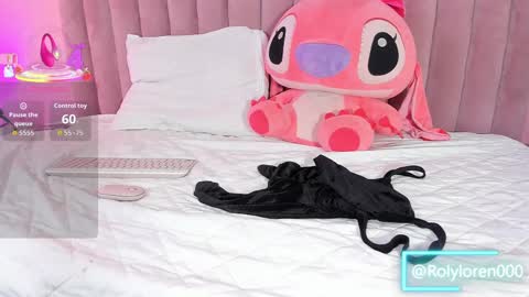 Snapshot of rolyloren chatting on 09/11/25, 10:37 Marcela online show from 09/11/25, 10:37