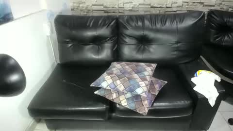 Snapshot of rom_weasley chatting on 10/21/25, 09:21 rom_weasley online show from 10/21/25, 09:21