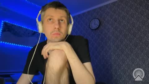 Snapshot of roma305991 chatting on 12/16/25, 07:19 roma305991 online show from 12/16/25, 07:19