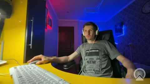 roma305991 online show from 06/25/26, 10:03
