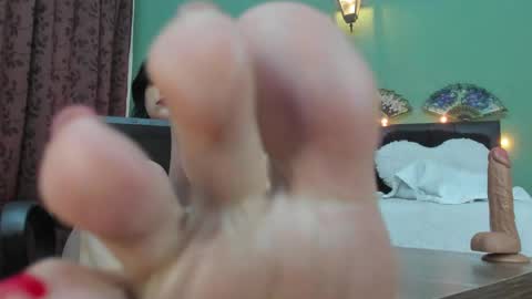 Roma Calderon online show from 05/18/26, 04:07
