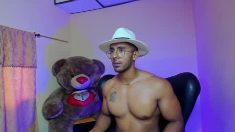 Roman online show from 01/24/25, 05:11