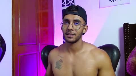 Roman online show from 02/28/25, 07:14