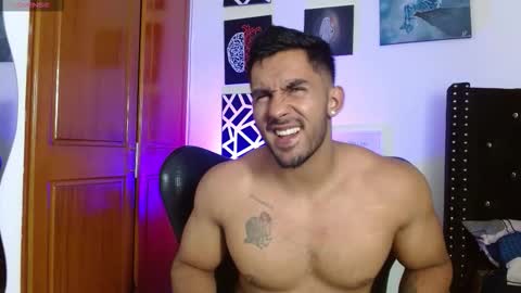 Roman online show from 11/19/25, 08:53