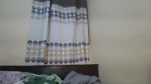 Snapshot of romantic2u4 chatting on 11/23/25, 10:42 Emma online show from 11/23/25, 10:42