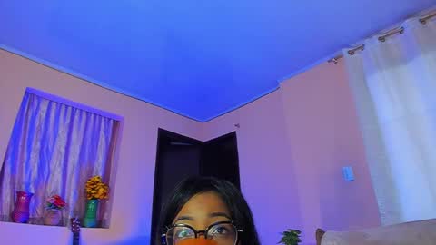 Is A Belle online show from 02/02/25, 12:02